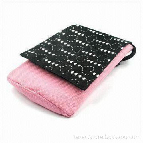 Camera Pouch with Different Designs and Colors, Made of Nylon Material